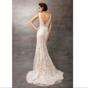 Floravere J. Didion Wedding Gown - size 12 - brand new and unaltered NWT